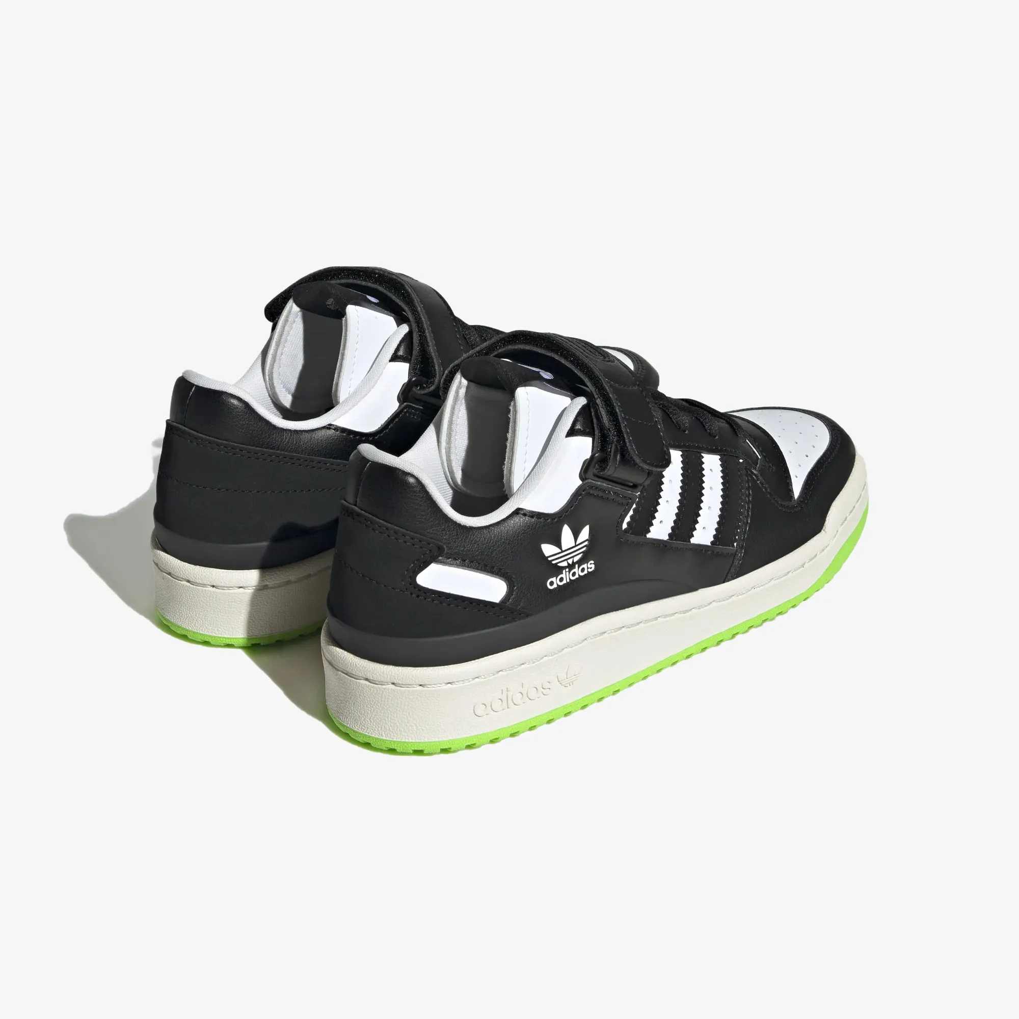 Adidas Originals | WMN'S FORUM LOW  { BLACK/OFF WHITE