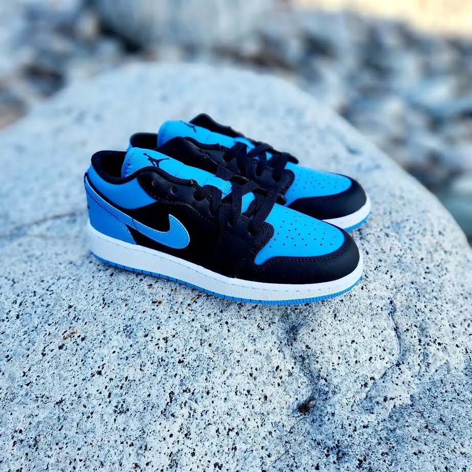 Air Jordan 1 Low GS 'UNC Toe"