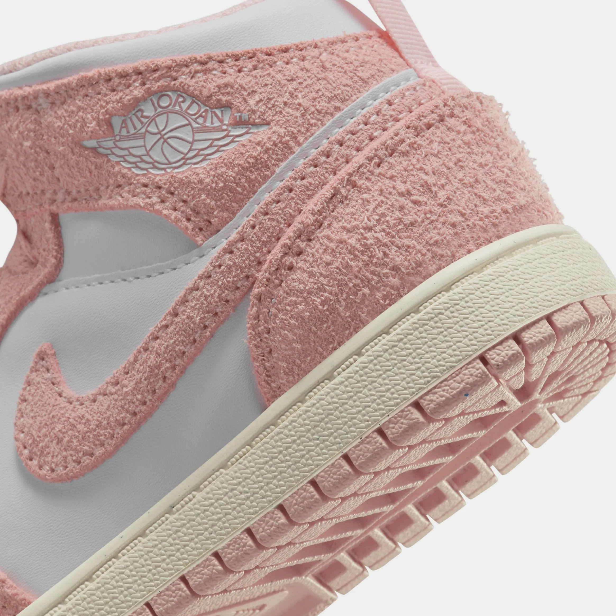 Air Jordan 1 Retro Mid SE Preschool Lifestyle Shoes (White/Legend Pink/Sail)