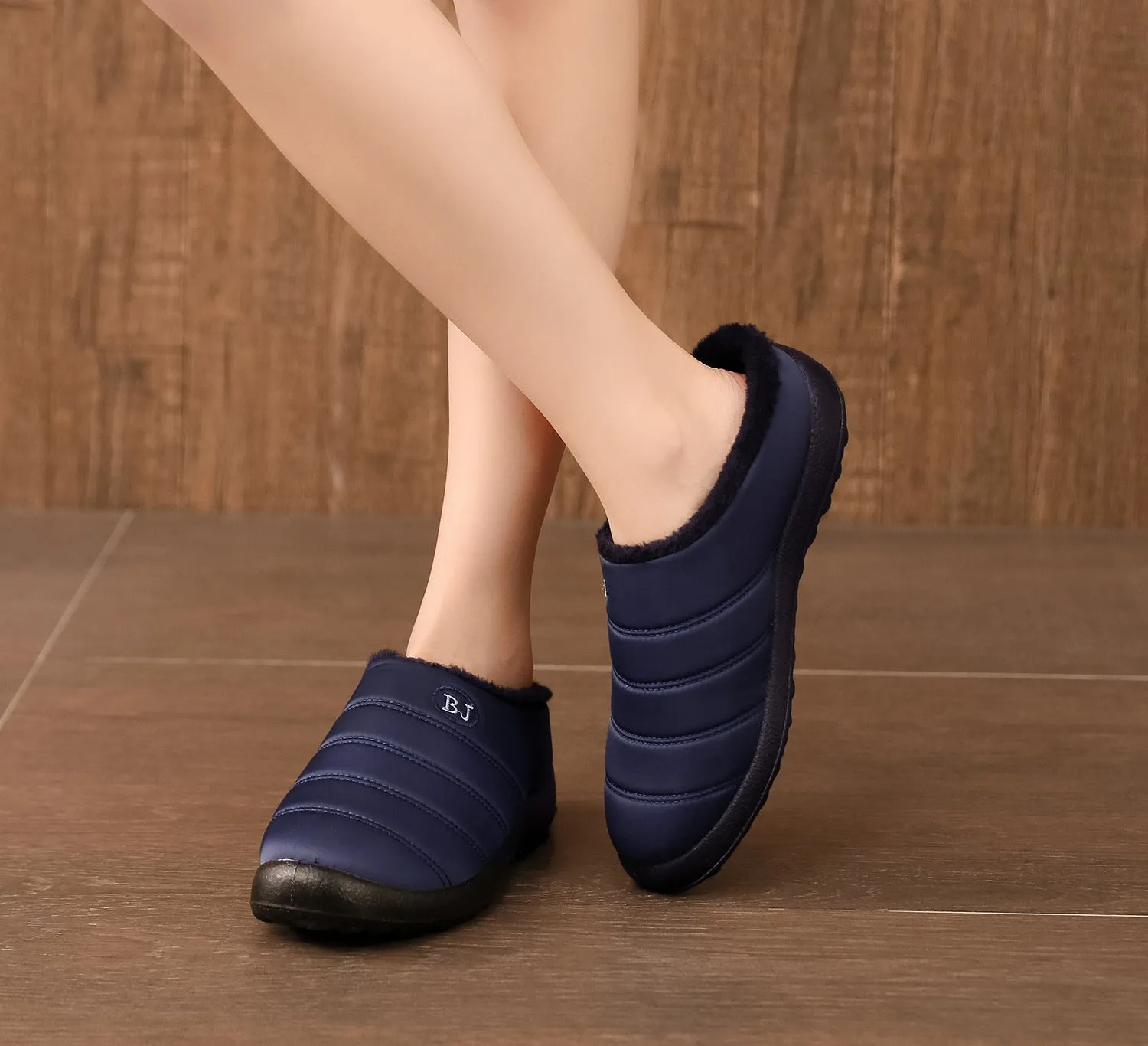 Comfortable memory foam winter slippers for women, plush, fleece lined slippers, non slip rubber sole, indoor outdoor slippers