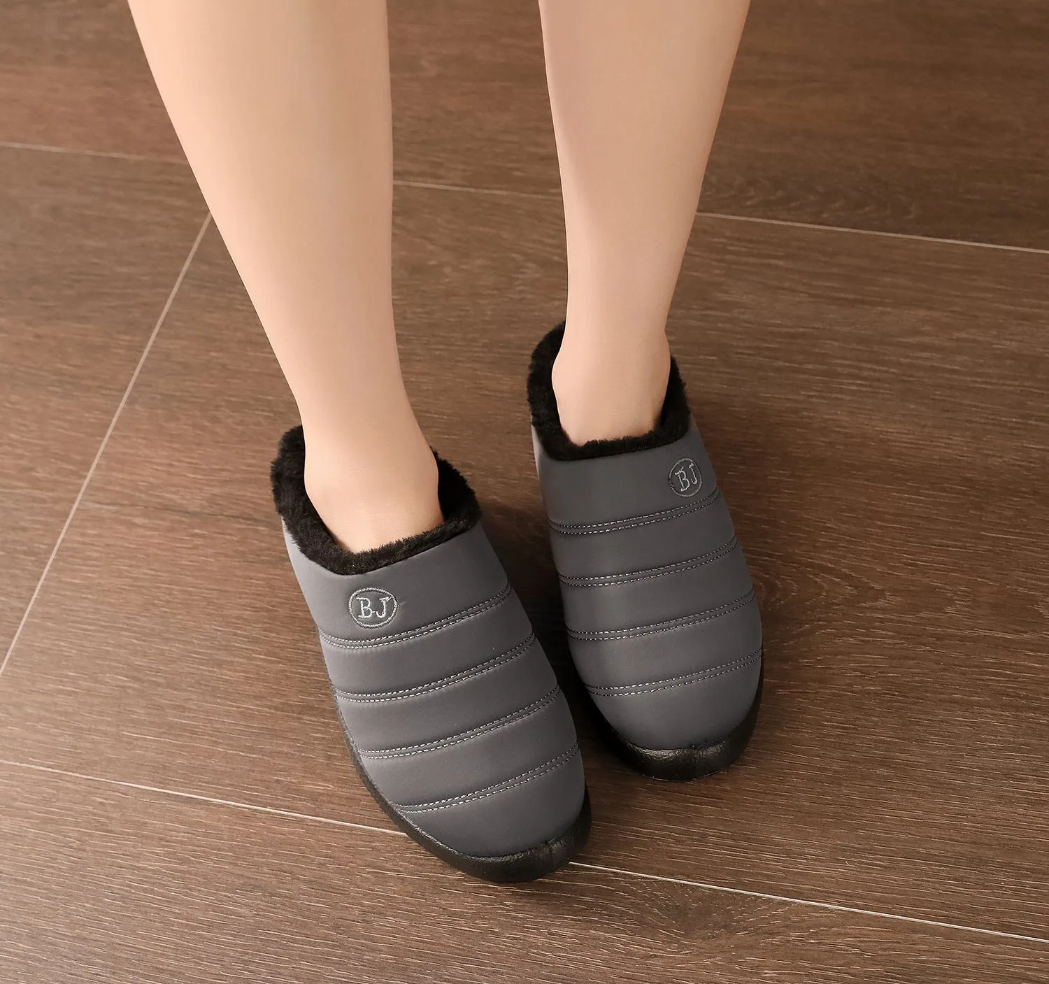 Comfortable memory foam winter slippers for women, plush, fleece lined slippers, non slip rubber sole, indoor outdoor slippers