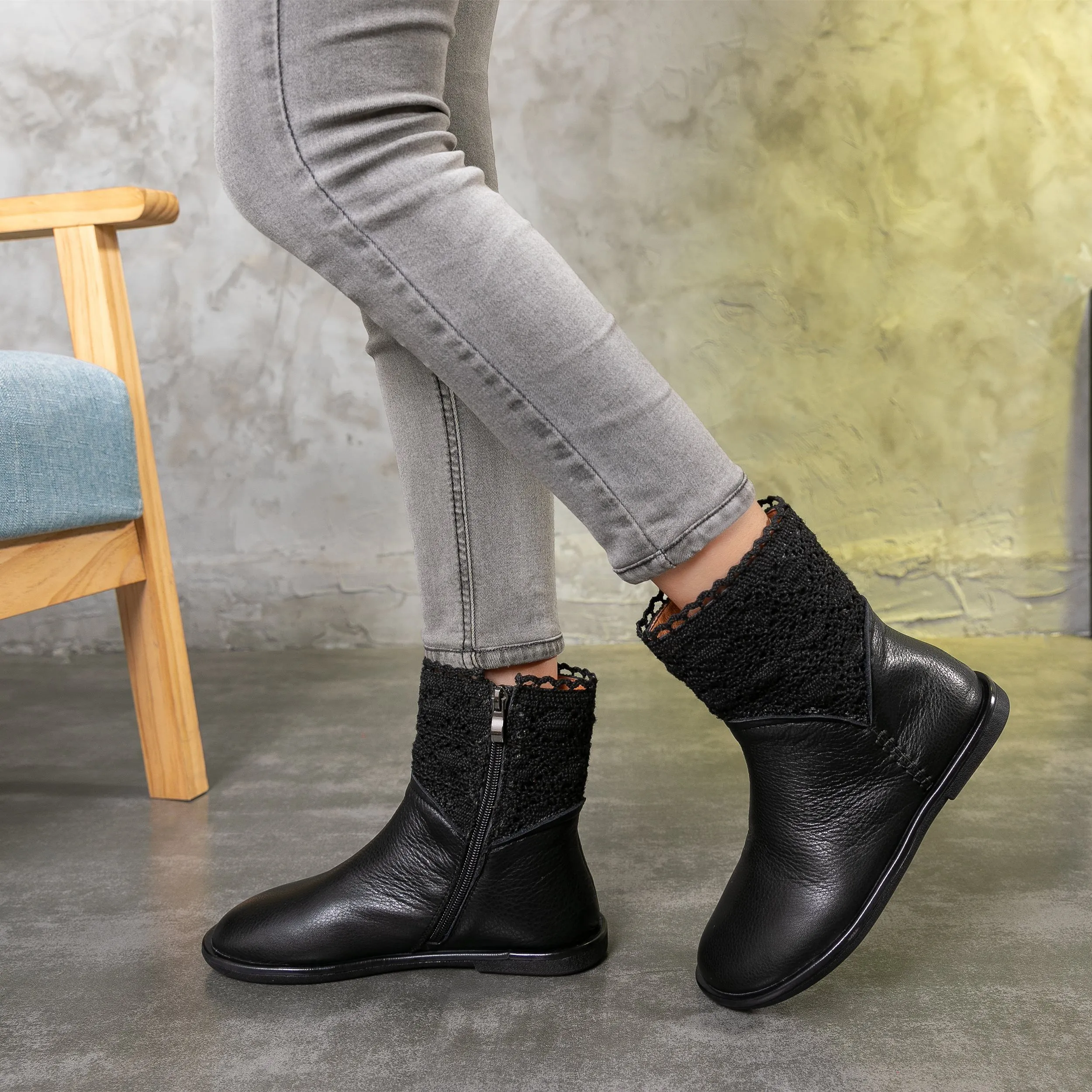 Handmade Women's Leather Martin Boots Retro Fashionable Knit Spliced Flat Boots Black/Coffee