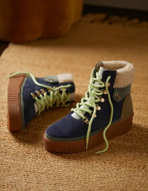 Laura Trend Hiking Boots-Navy