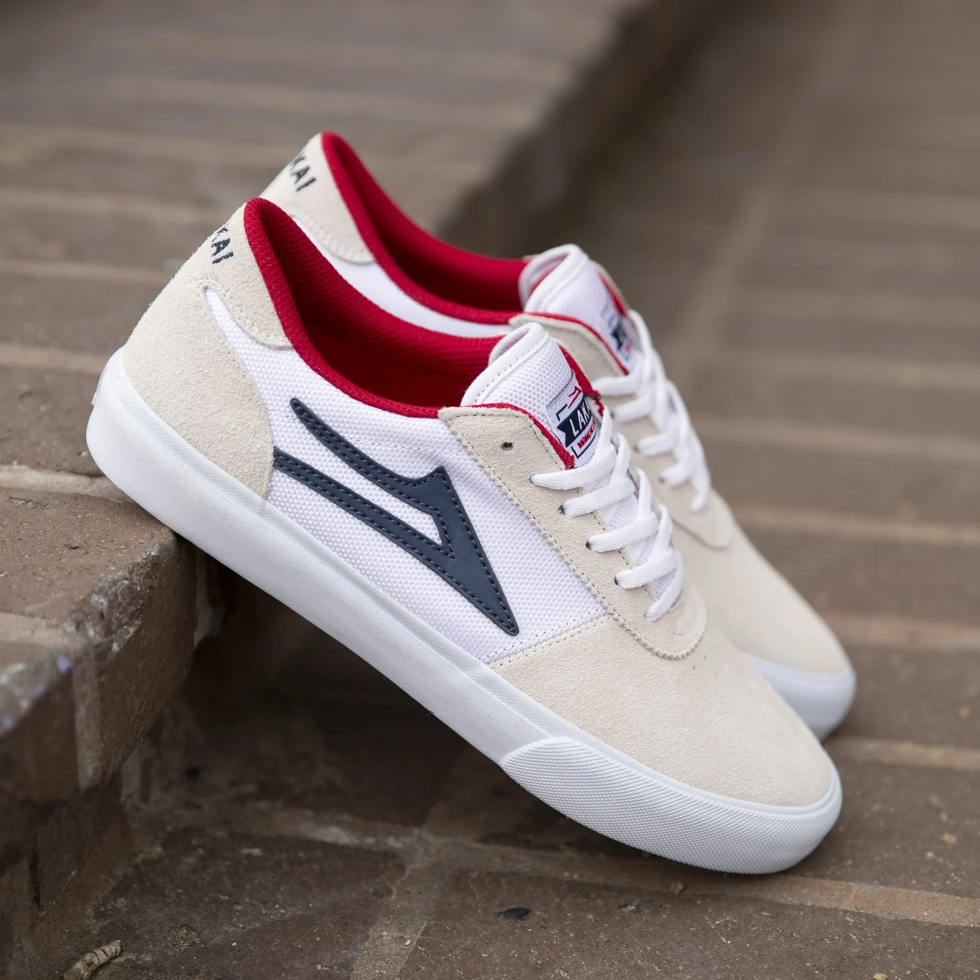 Manchester - White/Navy Suede