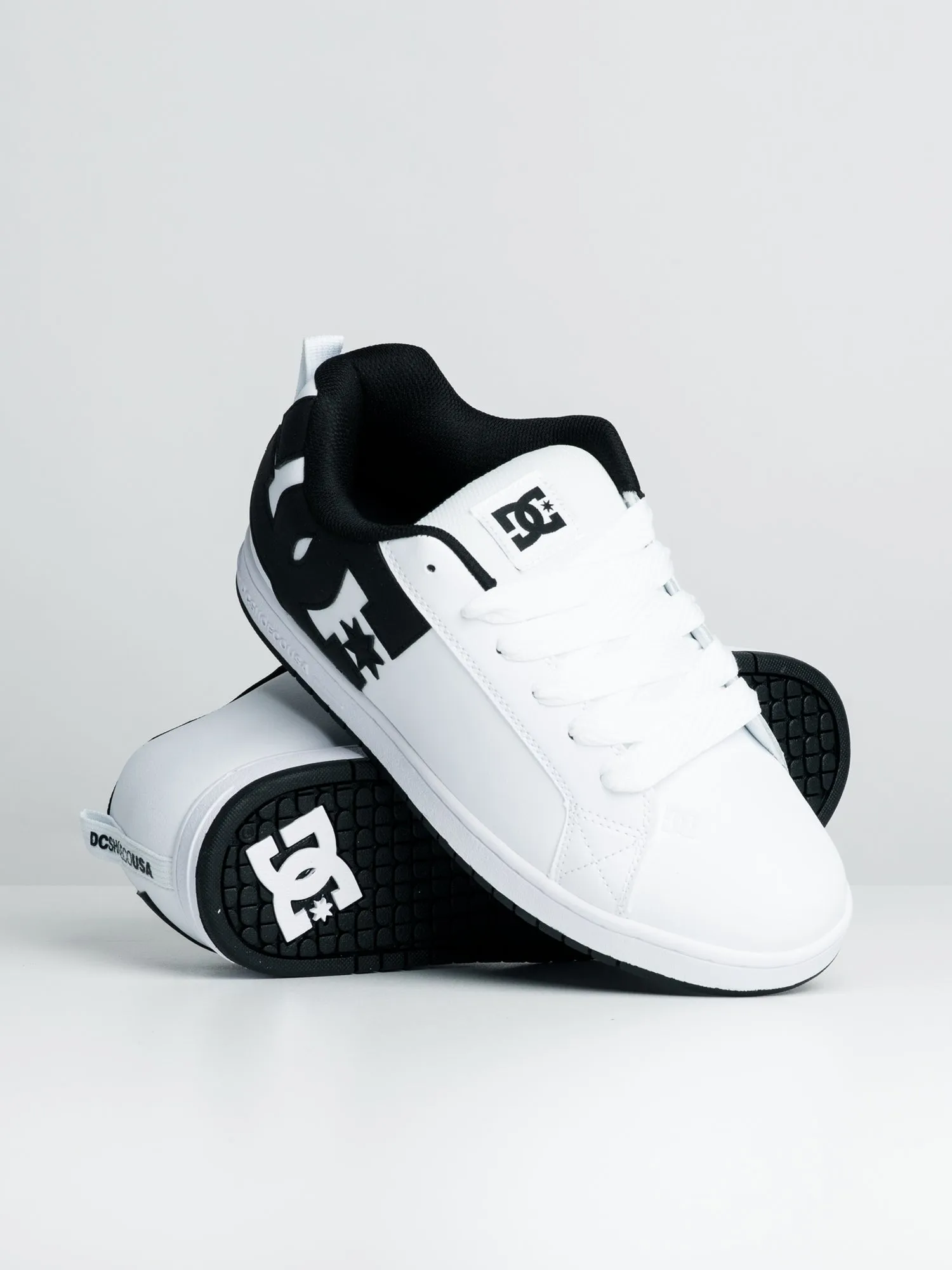 MENS DC SHOES COURT GRAFFIK SNEAKER - CLEARANCE