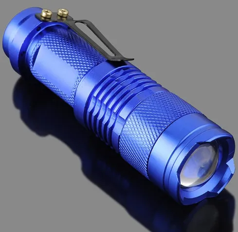 Mini CREE Q5 - Zoomable - 2000 Lumen - LED Flashlight