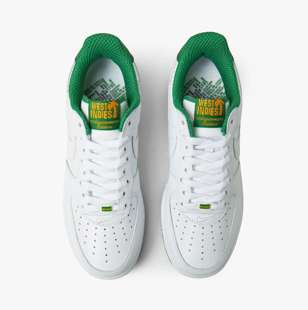 Nike Air Force 1 Low Retro QS - White / White / Classic Green