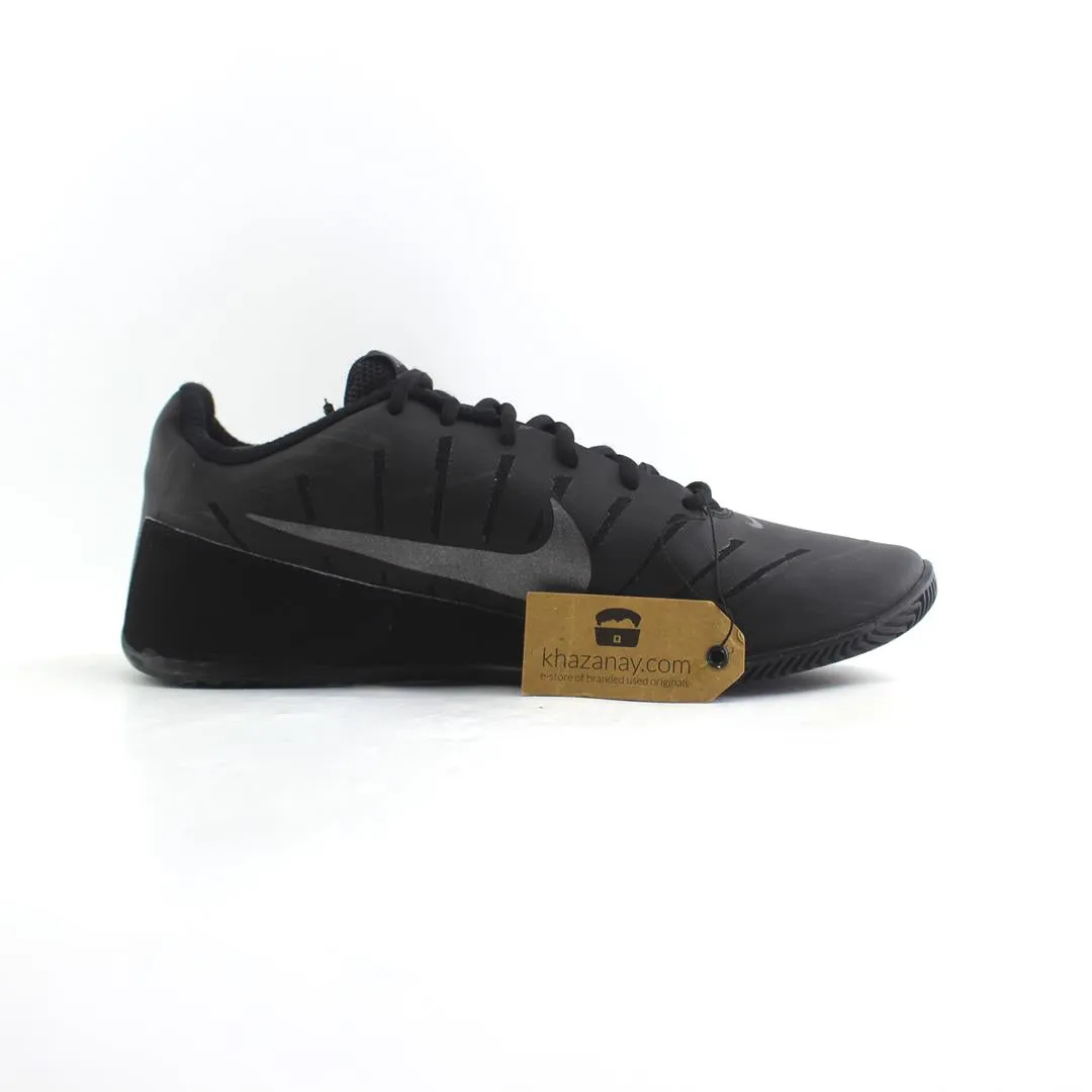 NIKE AIR MAVIA 2