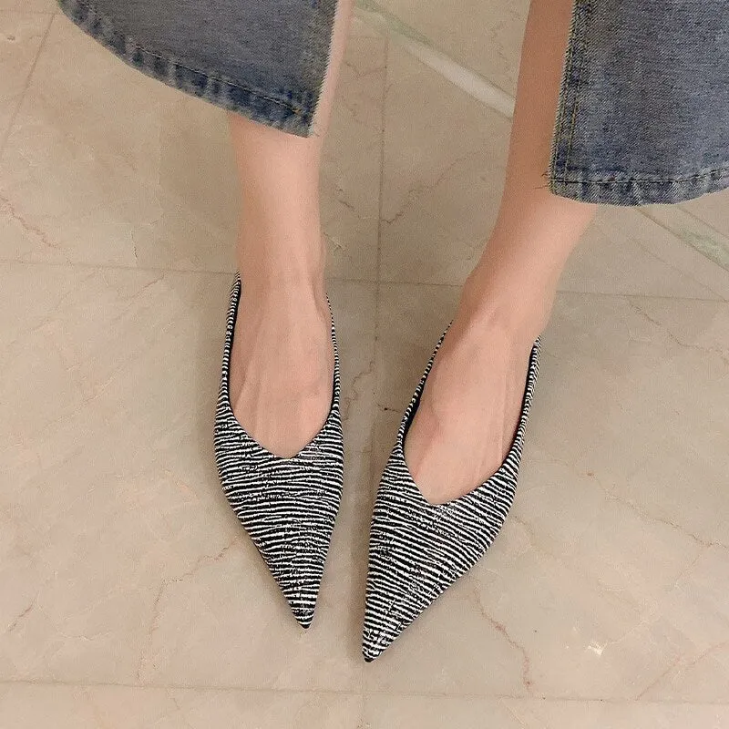 Women's Flats Shoes Summer Outdoor Casual Shoes Slip-on Loafers Shallow Pointed Toe Fashion Female Shoes New Design Flats