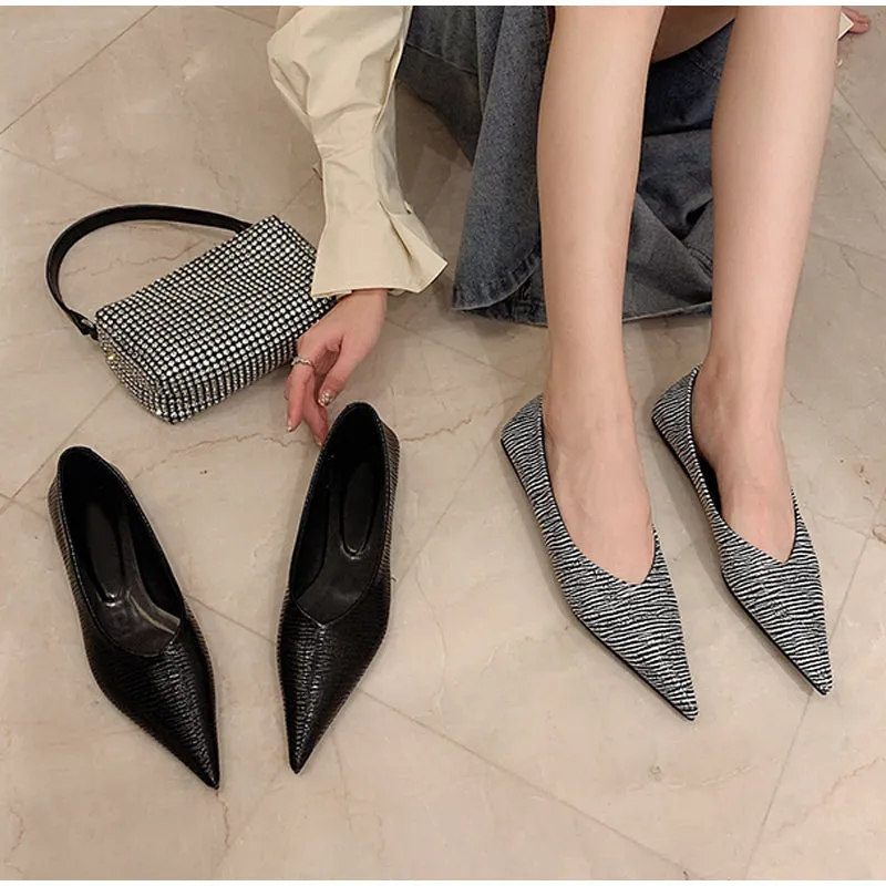 Women's Flats Shoes Summer Outdoor Casual Shoes Slip-on Loafers Shallow Pointed Toe Fashion Female Shoes New Design Flats